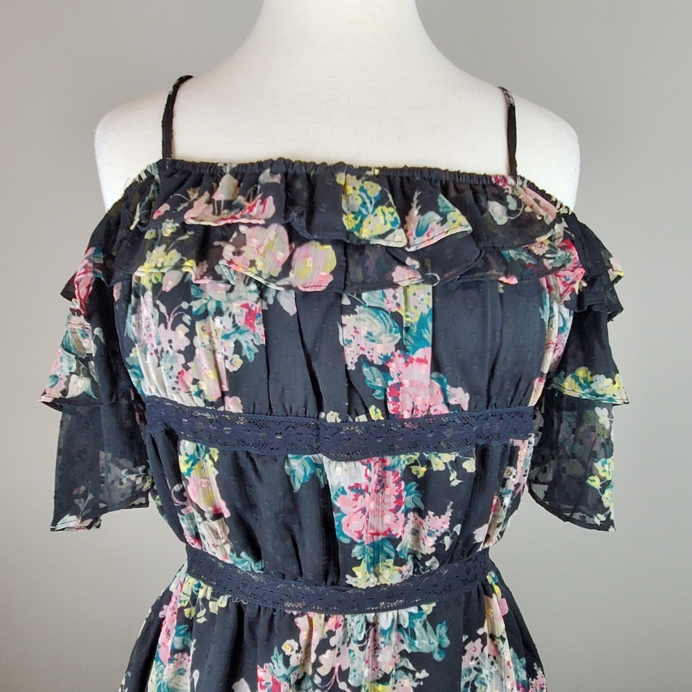 NWT WALTER BAKER Cold Shoulder Dress - Picture 3 of 8